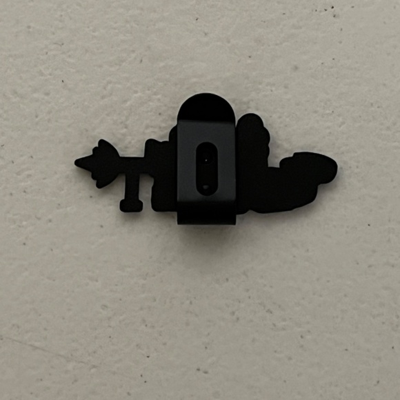 Kaws AK47 Gun Enamel Hat Clip Bag Glitter New Hype Hats - Picture 3 of 5